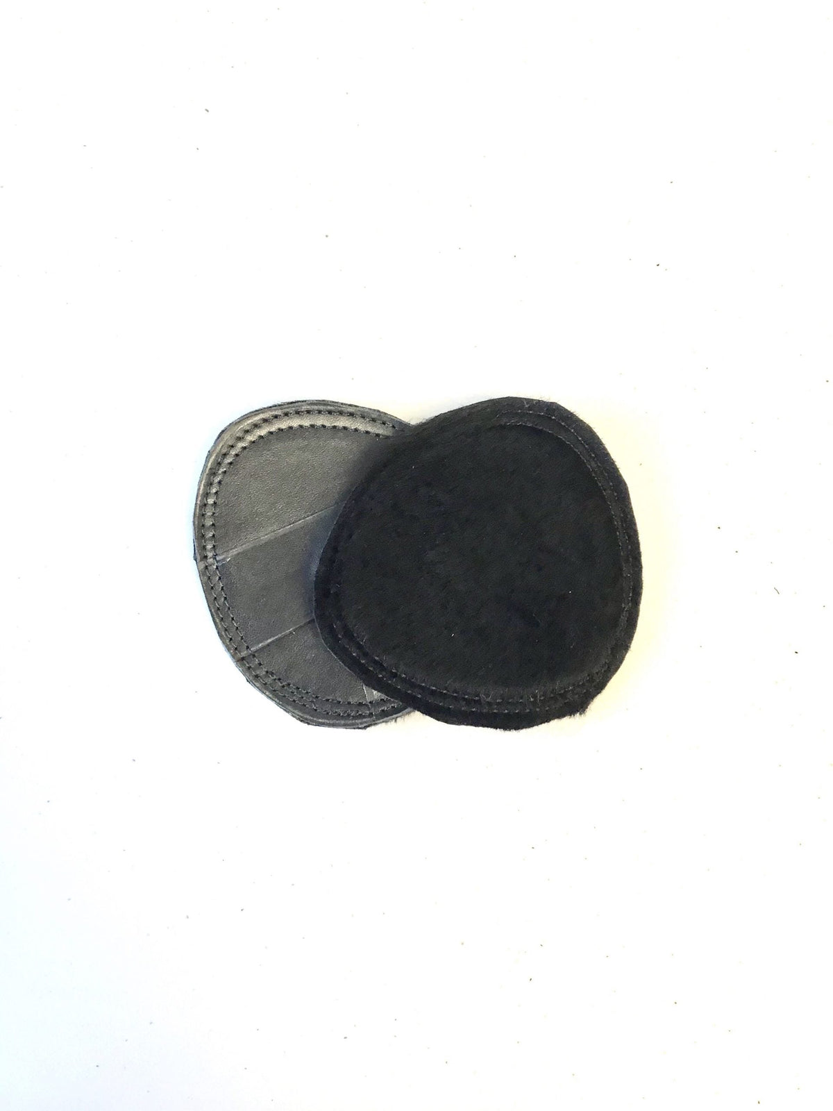Caches-oreilles en mouton naturel pour casque de jockey