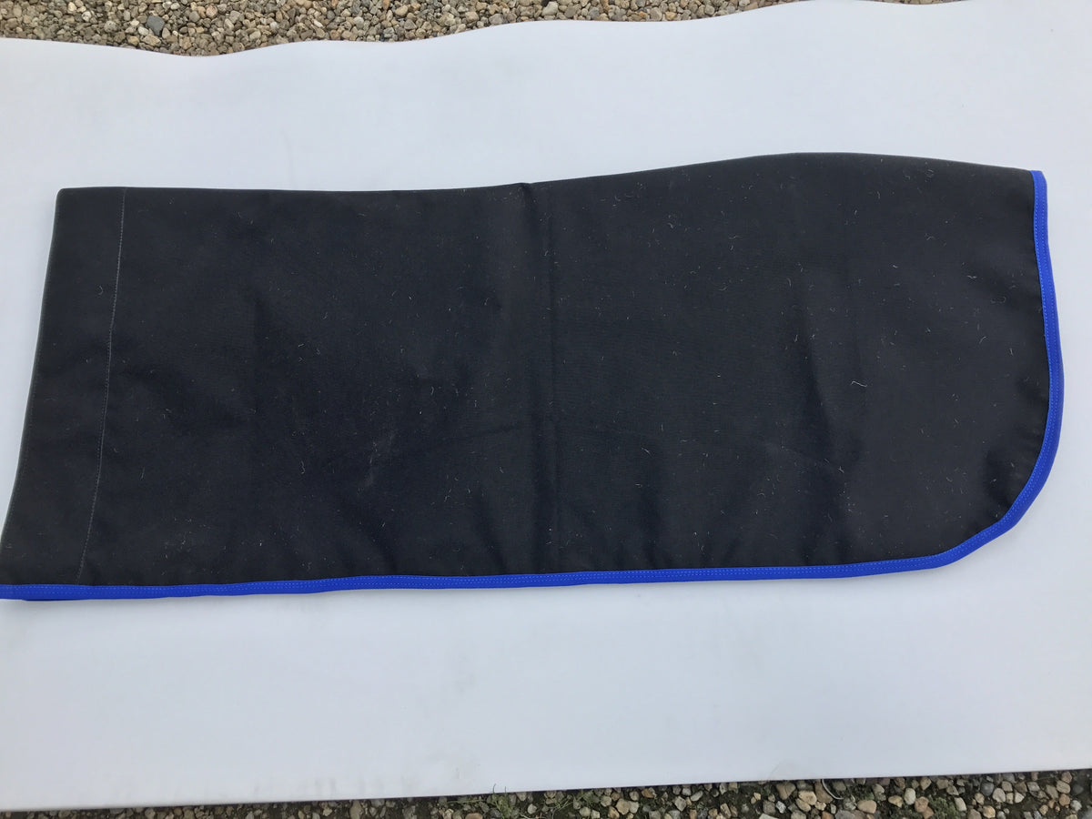 Couvre-reins imperméable pour cheval de course – Sellerie Cassou