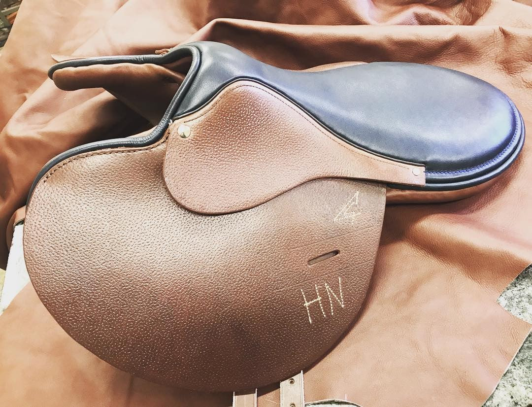 Selle Canter 2 en cuir pour l'entraînement du cheval – Sellerie Cassou